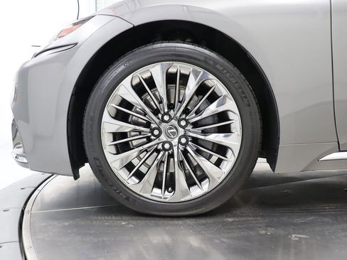 Used 2019 Lexus LS 500 w/ Interior Upgrade Package RWD image 45