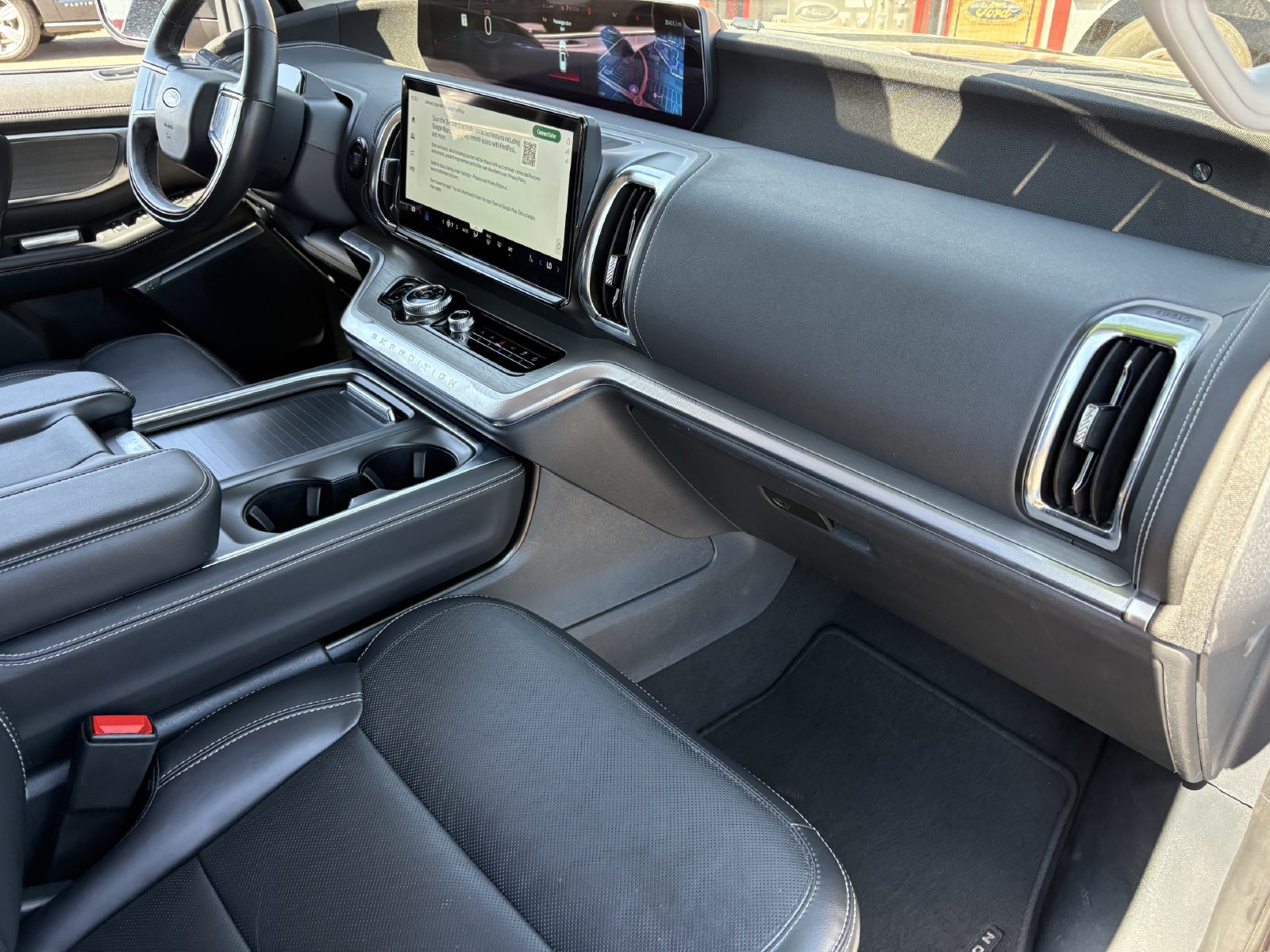 Certified 2025 Ford Expedition Max Platinum AWD/4WD image 13