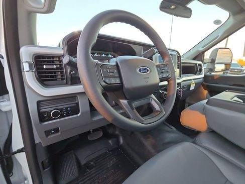 New 2026 Ford F250 XL w/ F-250 >10K GVWR Package RWD image 33