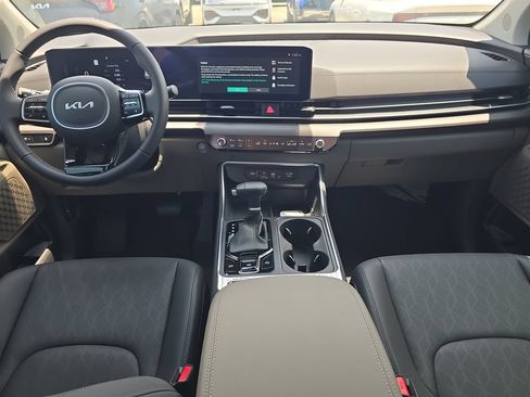 New 2026 Kia Carnival SX FWD image 13