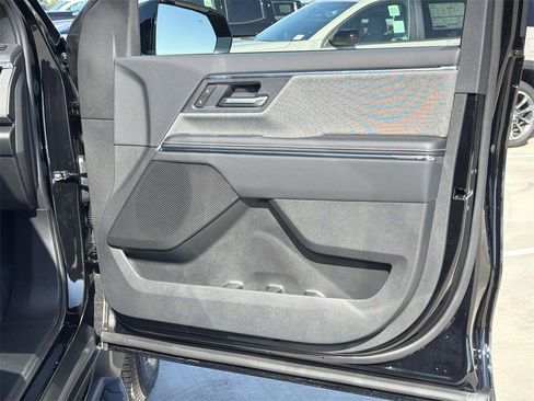 New 2026 GMC Sierra EV Elevation image 32