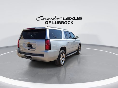 Used 2020 Chevrolet Suburban LT w/ Max Trailering Package RWD image 8