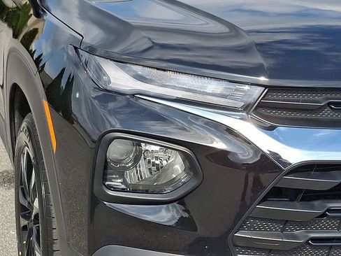 Used 2023 Chevrolet TrailBlazer LT w/ Convenience Package image 9