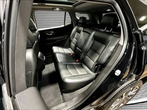 Used 2023 GMC Terrain SLT w/ Infotainment Package II FWD image 20