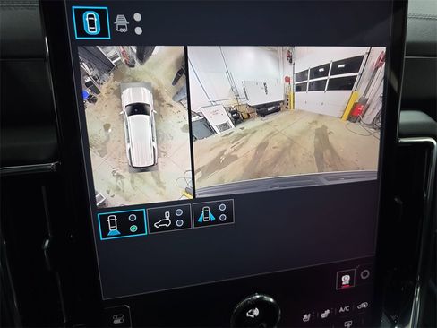 New 2026 GMC Yukon XL Denali w/ LPO, Floor Liner Package image 25