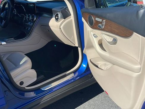 Used 2022 Mercedes-Benz GLC 300 image 33