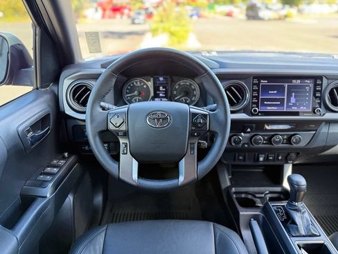 Certified 2023 Toyota Tacoma TRD Off-Road AWD/4WD image 24
