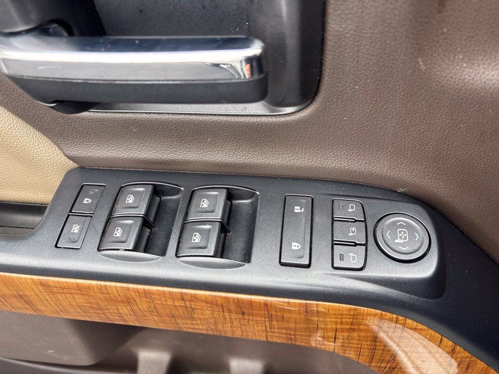 Used 2018 GMC Sierra 1500 SLT AWD/4WD image 17