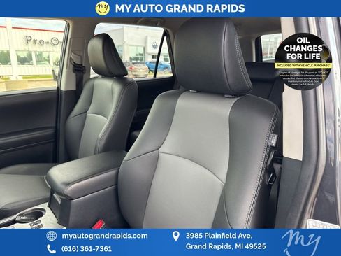 Used 2024 Toyota 4Runner SR5 Premium image 12