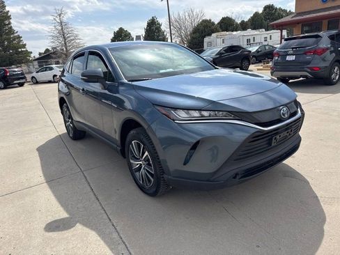 Used 2022 Toyota Venza image 1