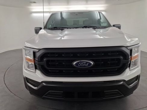 Used 2022 Ford F150 XL w/ Trailer Tow Package RWD image 2