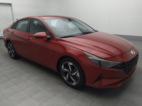 Used 2023 Hyundai Elantra SEL w/ Convenience Package image 13