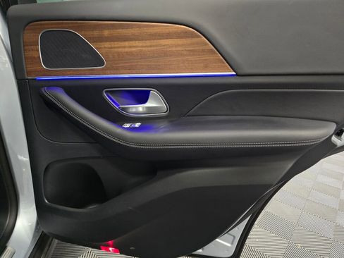 Used 2025 Mercedes-Benz GLE 350 4MATIC image 25