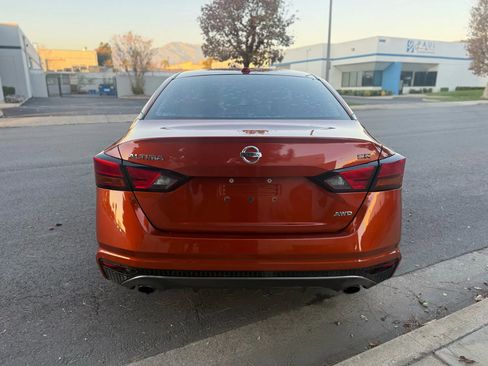 Used 2019 Nissan Altima 2.5 SR w/ SR Premium Package image 5