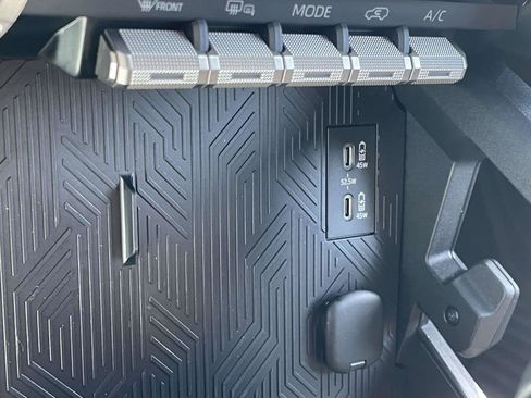 Used 2025 Toyota 4Runner SR5 RWD image 18