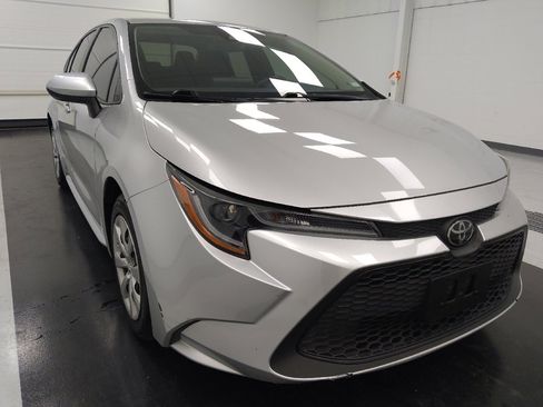 Used 2022 Toyota Corolla LE FWD image 14