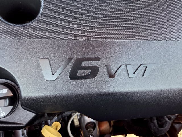 Used 2018 Chevrolet Traverse High Country AWD/4WD image 28