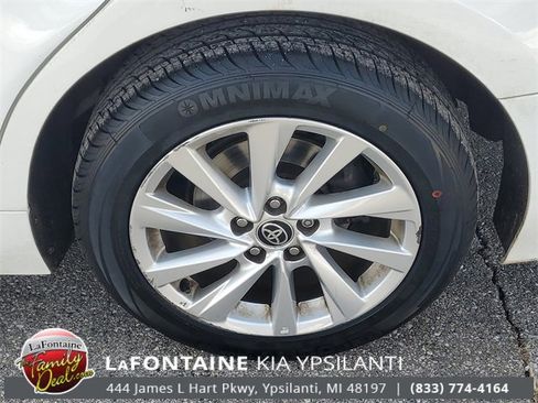 Used 2021 Toyota Camry LE image 7