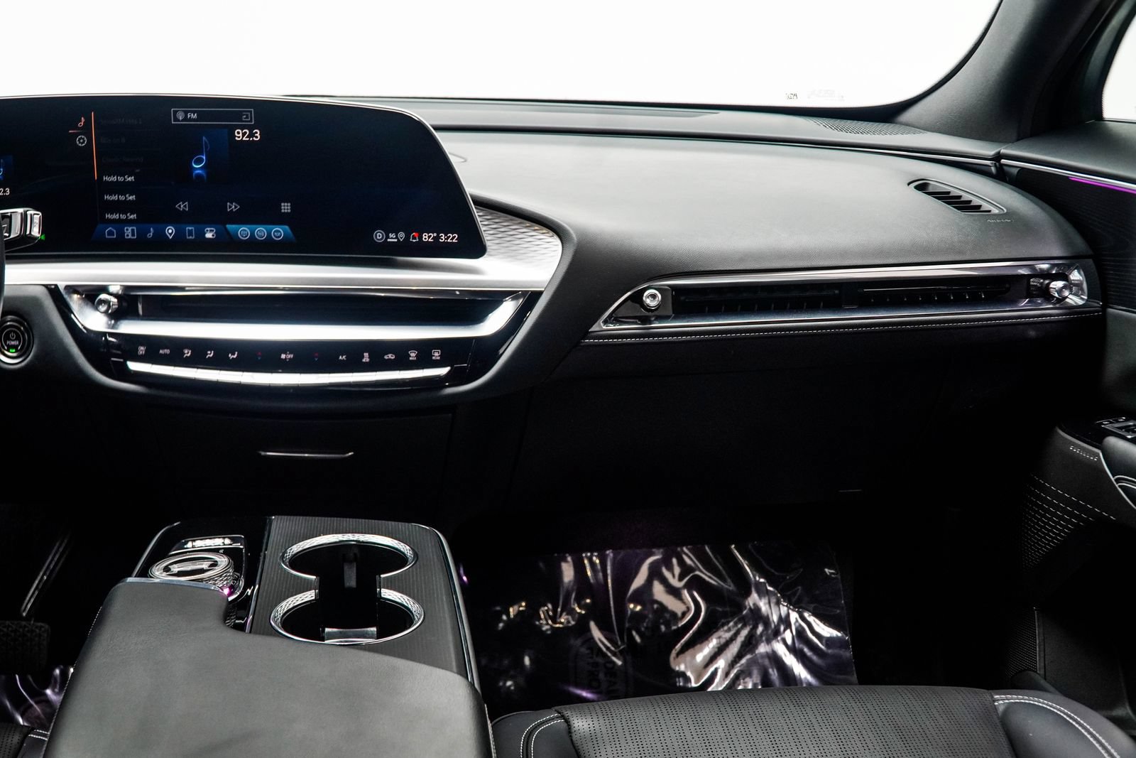 Used 2024 Cadillac Lyriq Sport RWD image 19
