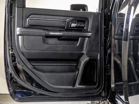 Used 2023 RAM 2500 Limited image 37