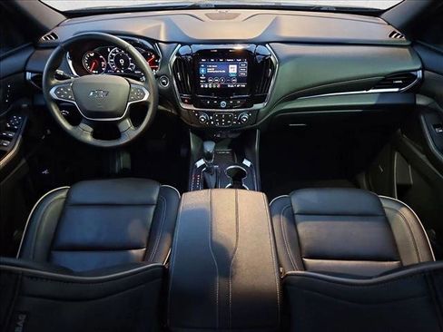 Used 2023 Chevrolet Traverse Premier w/ Redline Edition image 19