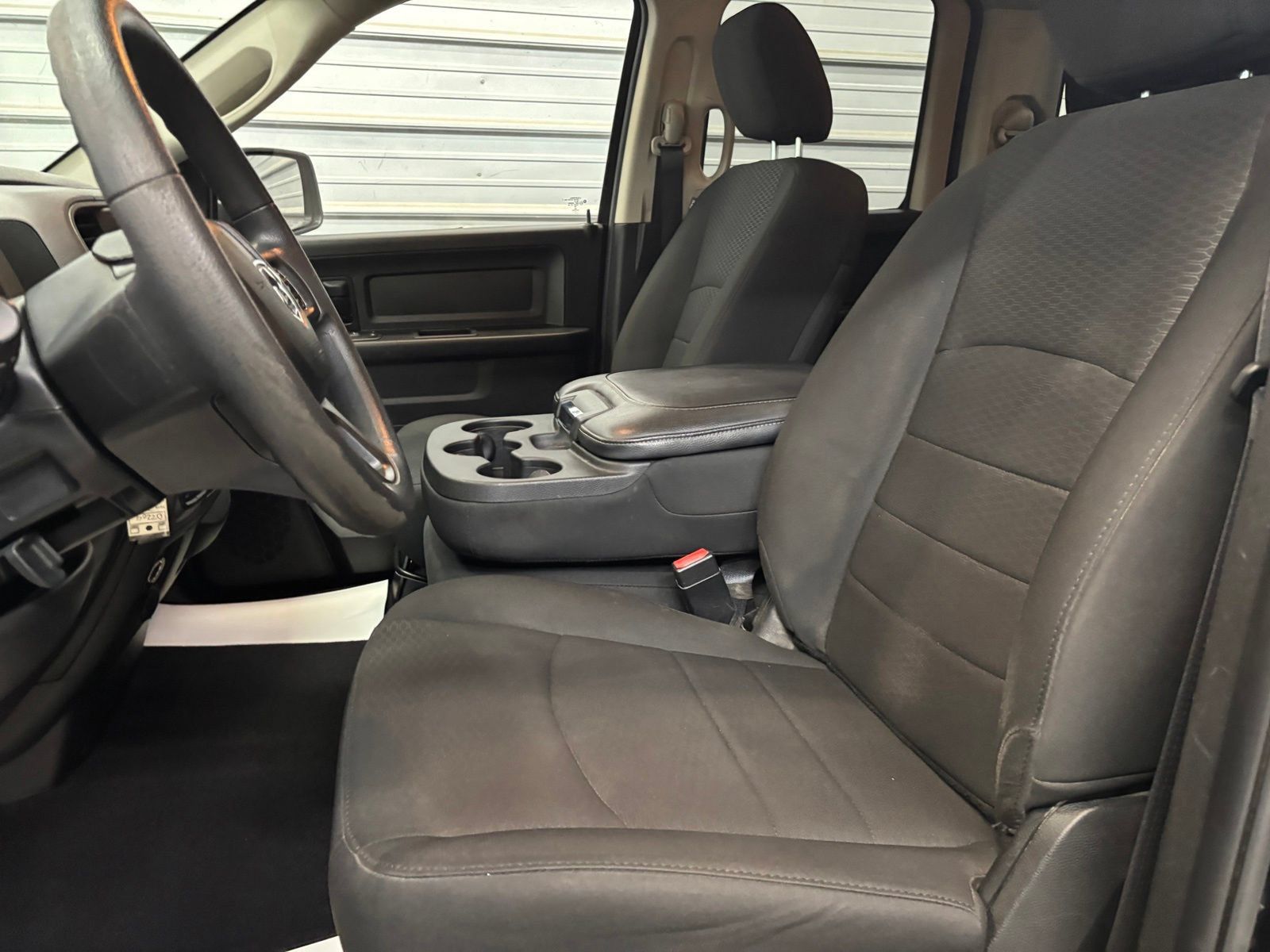 Used 2018 RAM 1500 Express w/ Black Ram 1500 Express Group AWD/4WD image 12