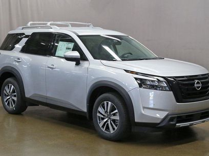 New 2025 Nissan Pathfinder SL