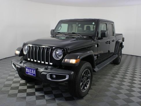 Used 2020 Jeep Gladiator Overland image 21