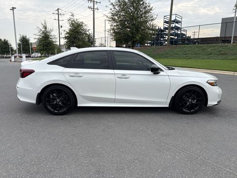 Used 2025 Honda Civic Sport image 37
