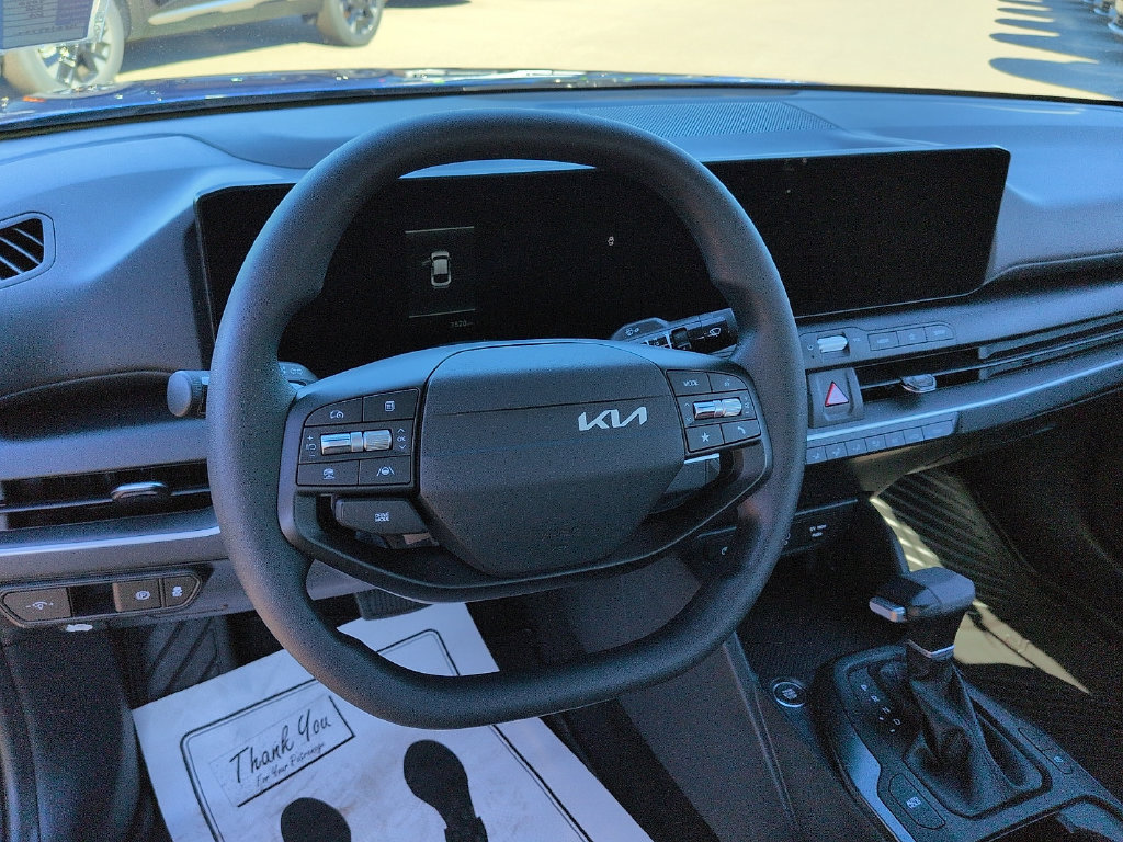 Used 2025 Kia K4 FWD image 9