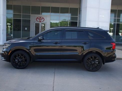 Used 2023 Kia Sorento SX AWD/4WD image 2