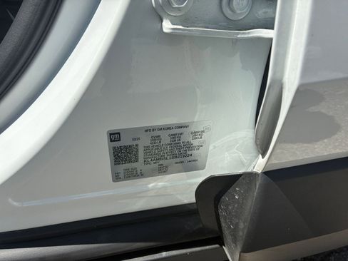 Used 2025 Buick Encore GX Preferred FWD image 23