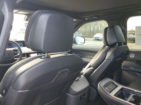 New 2025 Lincoln Navigator L Reserve w/ Jet Appearance Package image 28