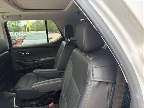 Used 2021 Chevrolet Traverse Premier w/ Redline Edition AWD/4WD image 16