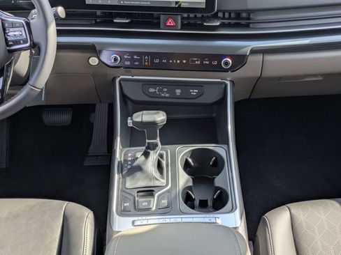 New 2026 Kia Carnival LXS FWD image 18