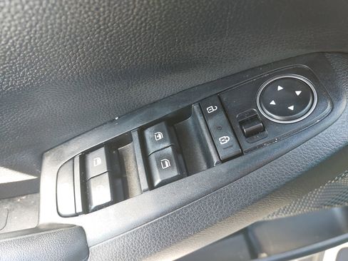 Used 2023 Kia Seltos S w/ Navigation Package image 28