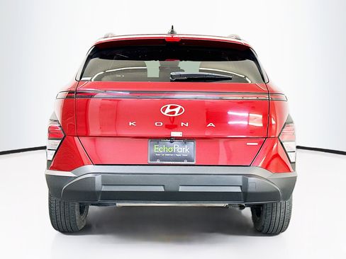 Used 2024 Hyundai Kona SEL image 7