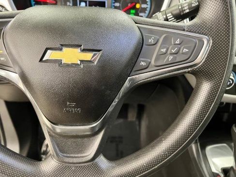 Used 2020 Chevrolet Equinox LS w/ LPO, Floor Liner Package FWD image 13