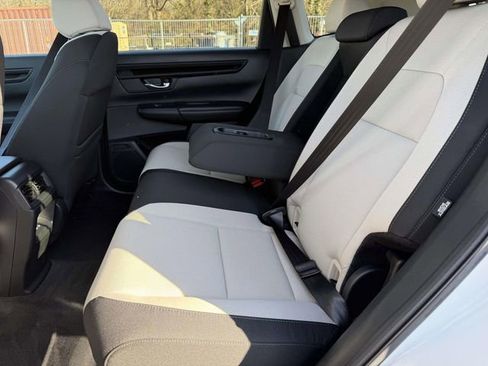 Used 2026 Honda CR-V EX image 10