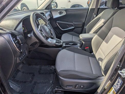Used 2024 Kia Soul S image 22