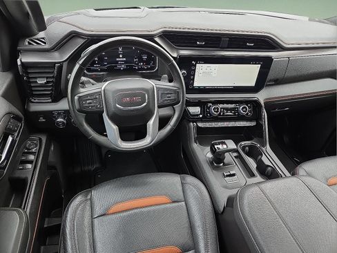 Certified 2024 GMC Sierra 1500 AT4 w/ Technology Package AWD/4WD image 6