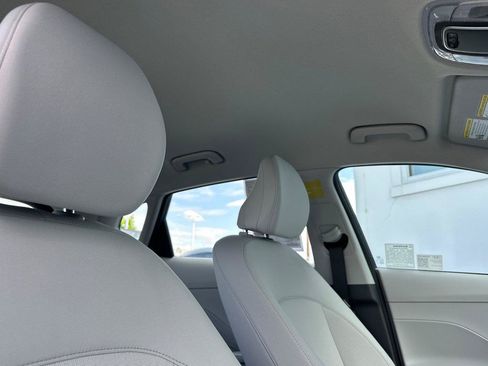 Used 2026 Hyundai Kona SE FWD image 16