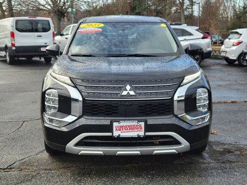 Used 2023 Mitsubishi Outlander SE image 8