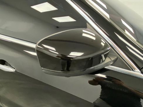 Used 2018 Maserati Levante GranLusso image 15