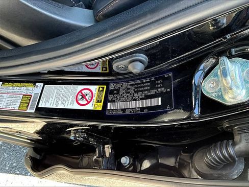 Used 2019 Toyota Highlander XLE AWD/4WD image 22