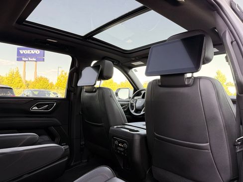 Used 2021 Chevrolet Suburban High Country AWD/4WD image 33