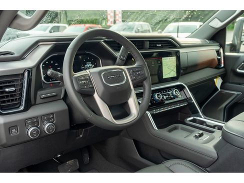 New 2026 GMC Sierra 2500 Denali w/ Denali Reserve Package AWD/4WD image 11