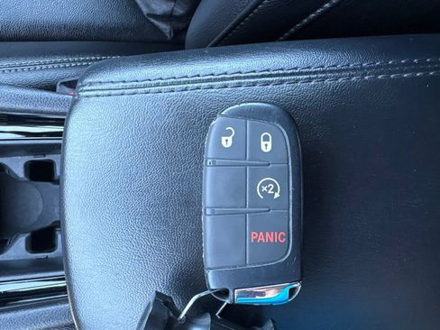 Used 2025 Jeep Compass Limited AWD/4WD image 44