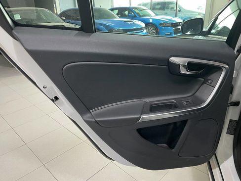 Used 2017 Volvo S60 T5 Dynamic w/ Vision Package image 17