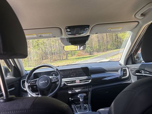 Used 2024 Kia Seltos S image 10
